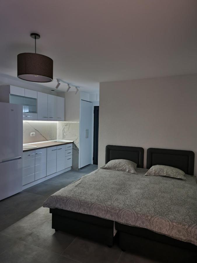 Apartments Vranes Tivat Extérieur photo