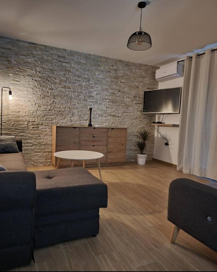 Apartments Vranes Tivat Extérieur photo