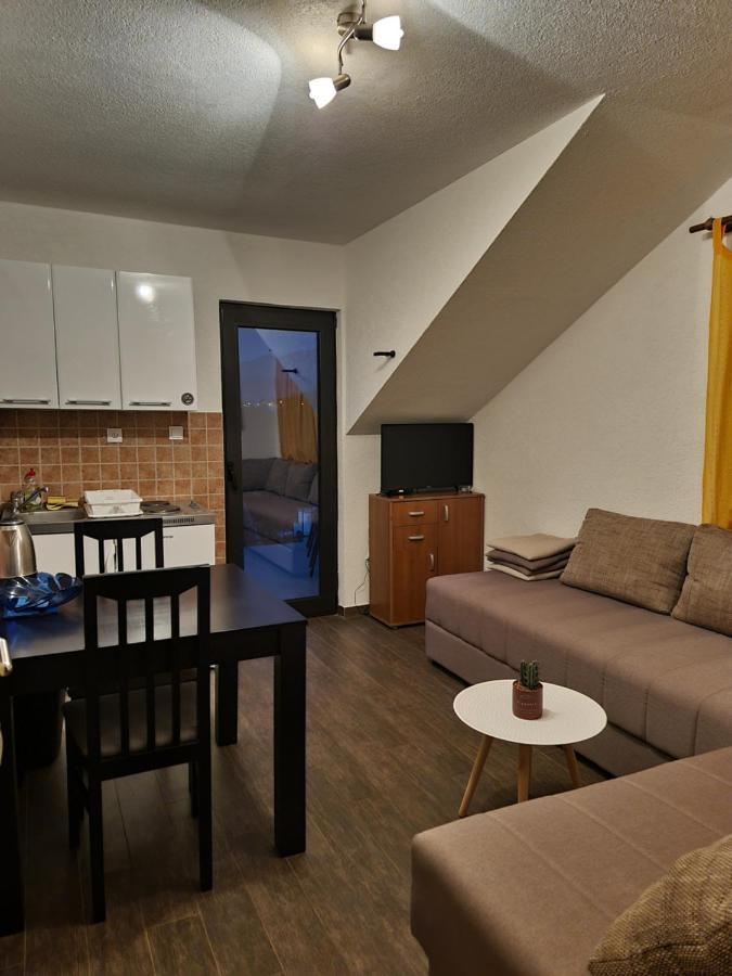 Apartments Vranes Tivat Extérieur photo