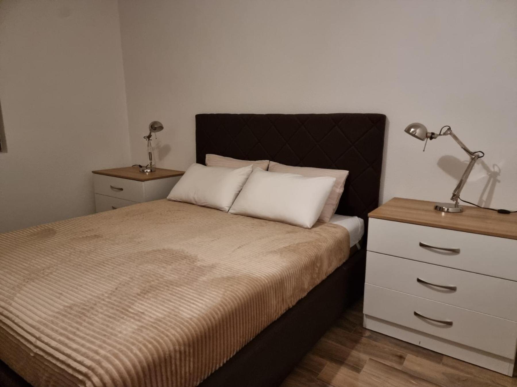 Apartments Vranes Tivat Extérieur photo