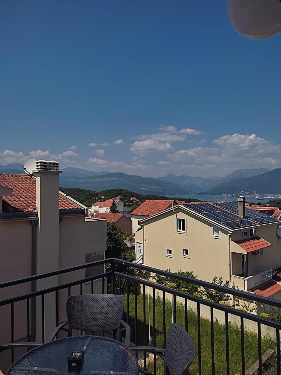 Apartments Vranes Tivat Extérieur photo